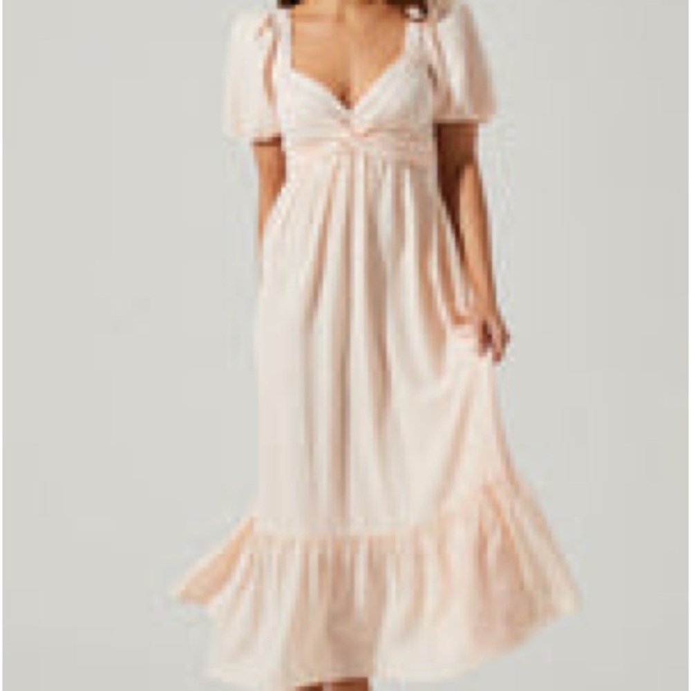 ASTR Cream Midi Dress